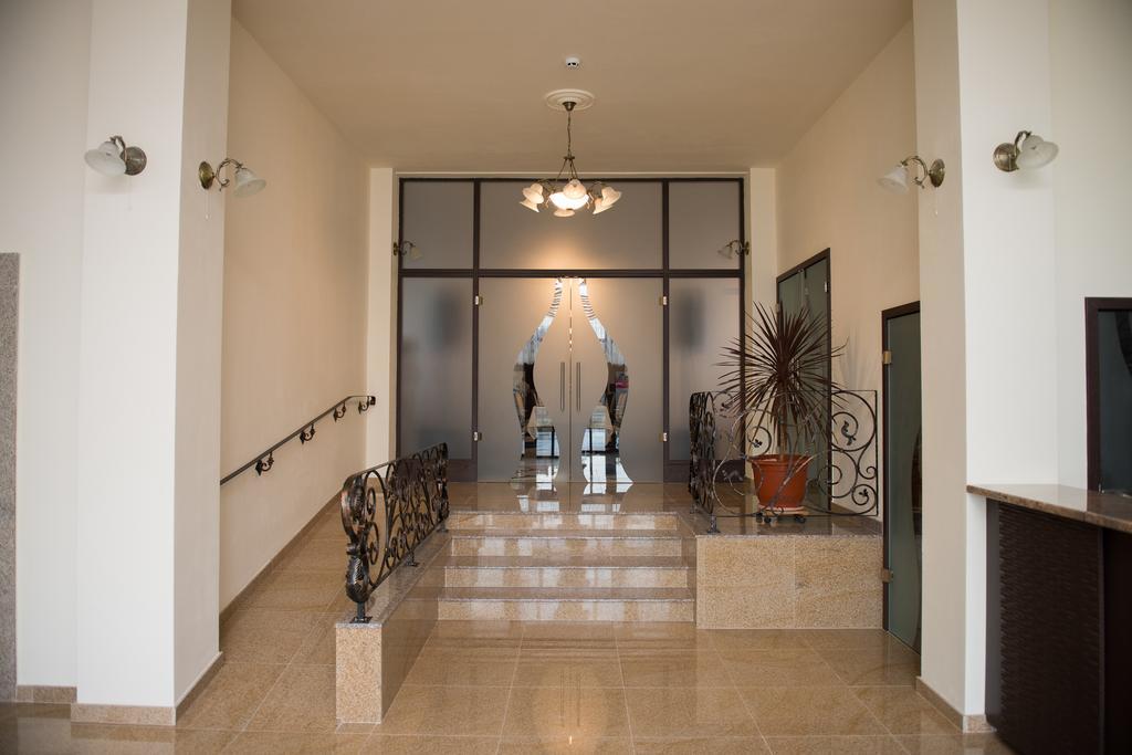 Hotel Miky Arad Exterior photo
